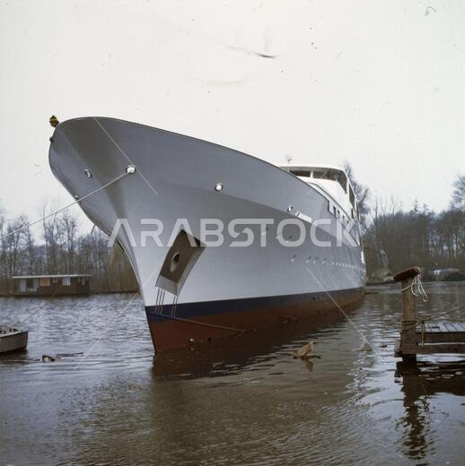 Million ship for King Chaled, Saudi Arabia, December 1977, ships, The Netherlands, 20th century press agency photo, news to remember, documentary, historic photography 1945-1990, visual stories, human history of the Twentieth Century, capturing moments in time