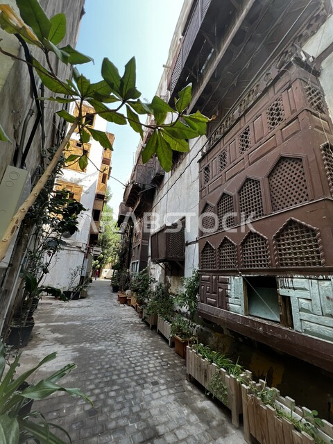 المباني الأثرية في البلد التاريخي في مدينة جدة بالمملكة العربية السعودية، التصميم المعماري العربي القديم، حواري البلد التاريخي في جدة، المباني الأثرية، المعالم التاريخية في جدة، السياحة في السعودية