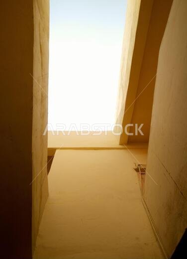 العمارة القديمة للمسجد في جدة
