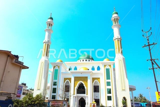 masjid minarets