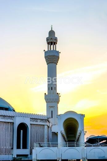 Al Rahma Mosque: The Floating Mosque In Jeddah, Saudi Arabia