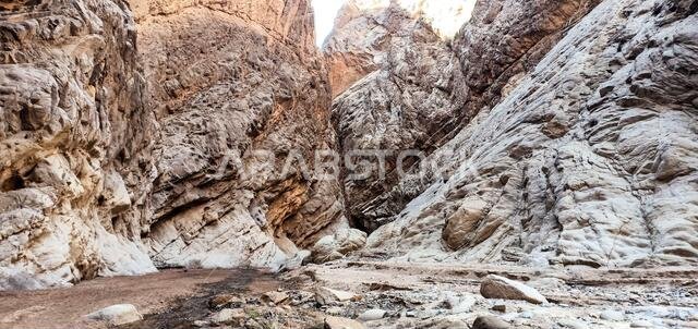 Wadi Tayyib Al Ism Magna, Saudi Arabia