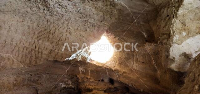 مدين - مدينة النبي شعيب، الباد، شمال المملكة العربية السعودية. مدين - مدينة النبي شعيب، الباد، شمال المملكة العربية السعودية.
