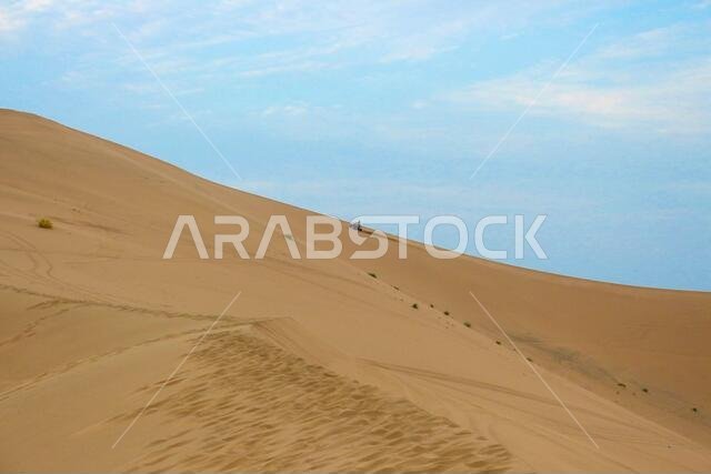 sand dunes in saudi arabia