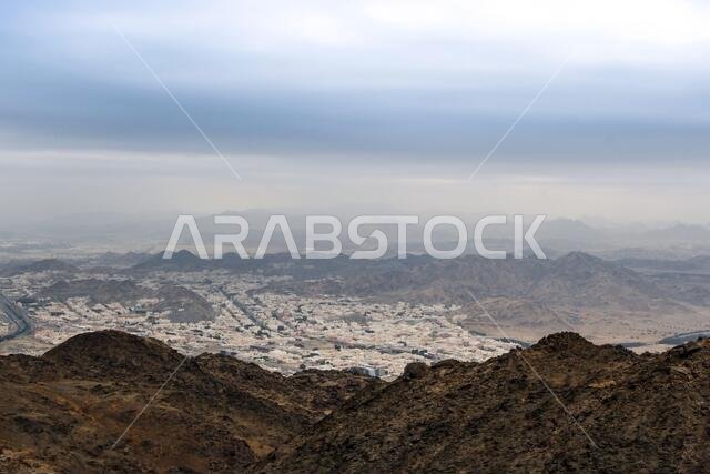 Jabal al-Thawr (Mount Thawr) makkah