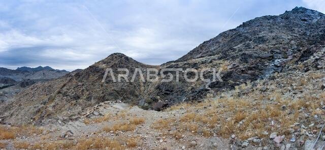 Jabal al-Thawr (Mount Thawr) makkah