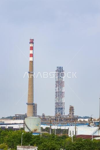 Plant equipment and chimney pipes of large oil refineries