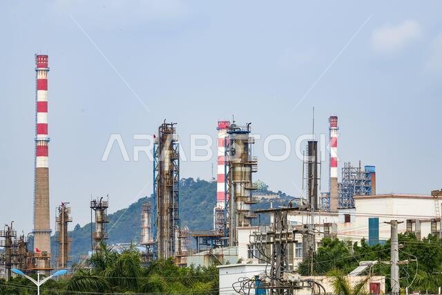 Plant equipment and chimney pipes of large oil refineries