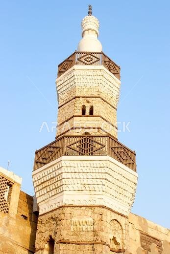 العمارة القديمة للمسجد في جدة