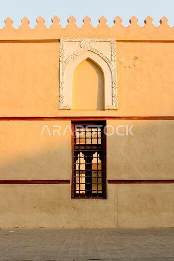 العمارة القديمة للمسجد في جدة