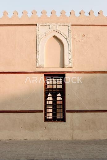العمارة القديمة للمسجد في جدة