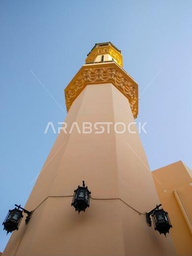 العمارة القديمة للمسجد في جدة