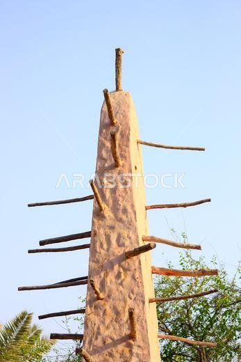 العمارة القديمة للمسجد في جدة