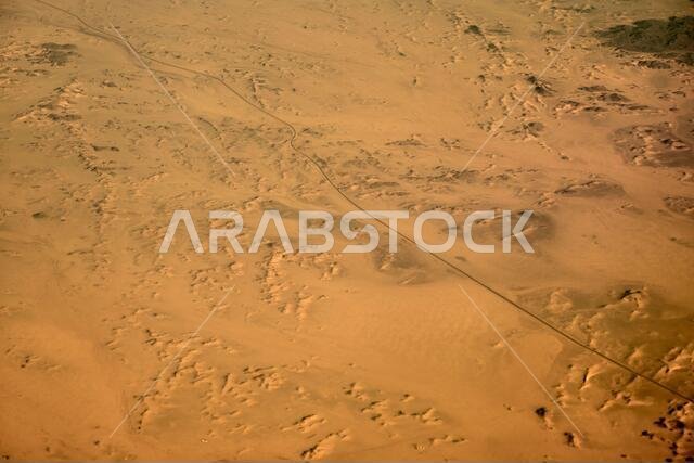 صحراء في المنطقة الجنوبية الوسطى من المملكة العربية السعودية من الجو