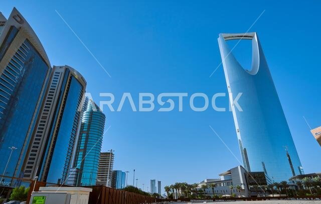 kingdom tower riyadh the best known building in the city