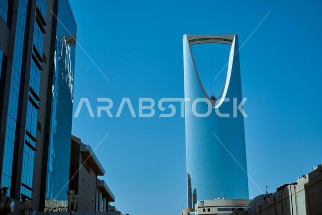 kingdom tower riyadh the best known building in the city
