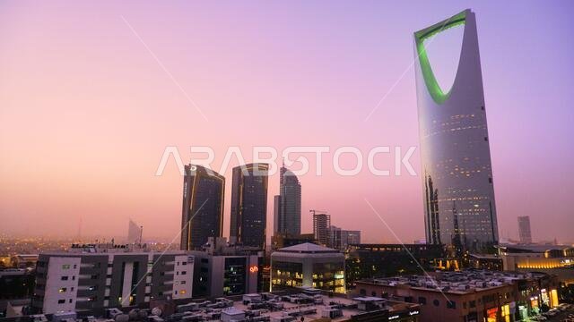 kingdom tower riyadh the landmark building of the saudi capital