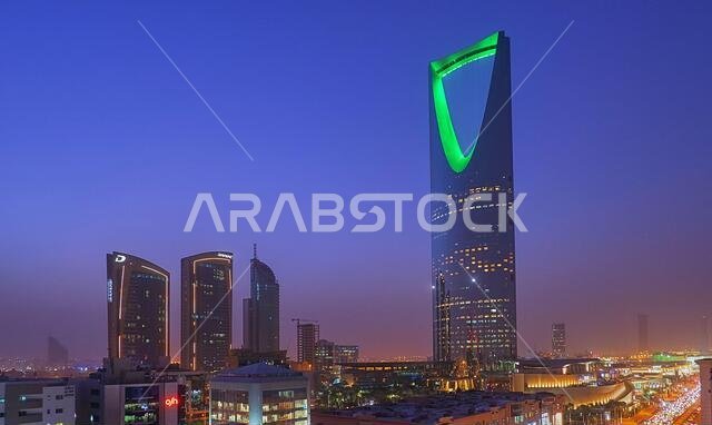 kingdom tower riyadh the landmark building of the saudi capital