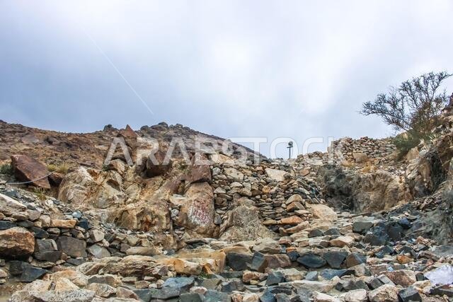 Jabal al-Thawr (Mount Thawr) makkah