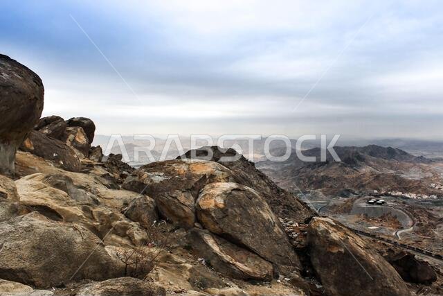 Jabal al-Thawr (Mount Thawr) makkah