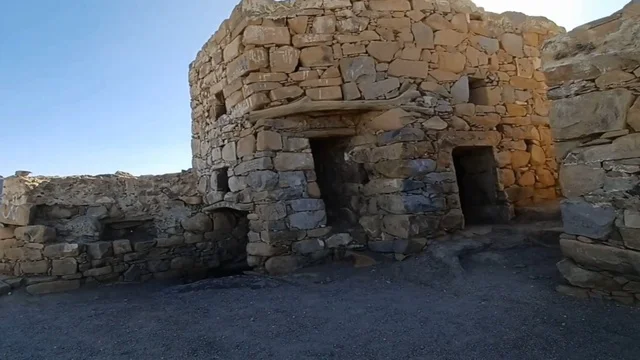 قلعة رعوم نجران بقايا الحصن الحجري الأثري