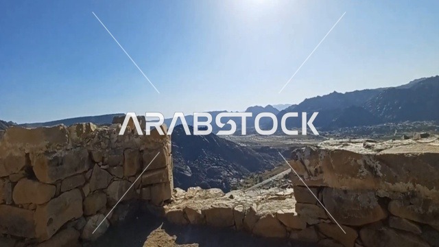 قلعة رعوم نجران والآثار الحجرية الجبلية
