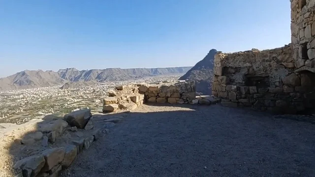 قلعة رعوم الأثرية في نجران بالمملكة العربية السعودية قلعة رعوم الأثرية في نجران بالمملكة العربية السعودية