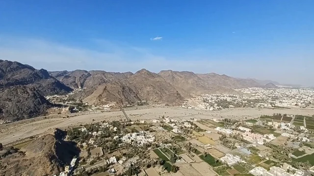 منظر جوي لقلعة جبل رعوم في نجران