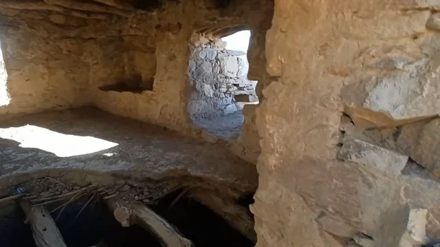 التصميم الداخلي لقلعة رعوم التاريخية في نجران