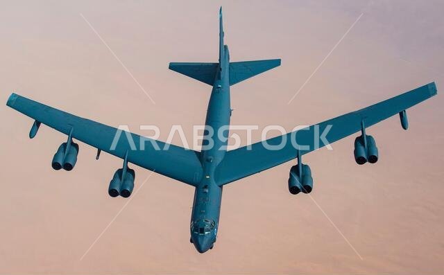 Persian Gulf, Saudi Arabia. 27th Jan, 2021. A U.S. Air Force B-52 Stratofortress strategic bomber from the 2nd Bomb Wing flies over the desert after refueling from a KC-135 Stratotanker during a short-duration deployment to the middle east January 27, 202 over the Persian Gulf. Credit: Planetpix/Alamy Live News