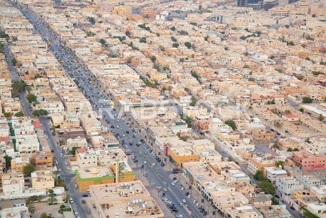 الرياض - 29 فبراير: صورة جوية لوسط مدينة الرياض في 29 فبراير 2016 في الرياض، المملكة العربية السعودية.
