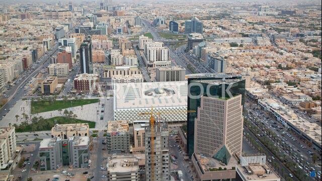 الرياض - 29 فبراير: صورة جوية لوسط مدينة الرياض في 29 فبراير 2016 في الرياض، المملكة العربية السعودية.