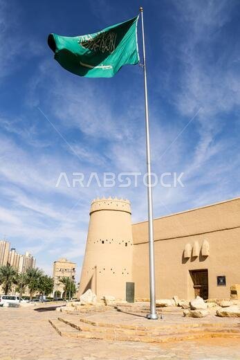 الرياض، المملكة العربية السعودية - ٢٤ ديسمبر ٢٠٢٠: قلعة المصمك خالية من السياح بسبب قيود كورونا في الرياض، المملكة العربية السعودية