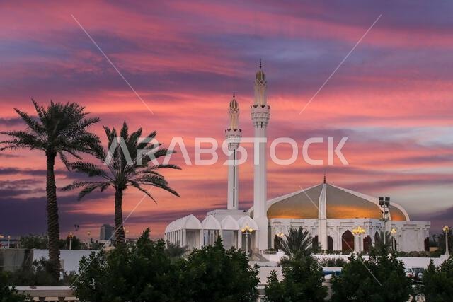 Hassan En Any Mosque at night in Jeddah. Islamic architecture. Saudi arabia