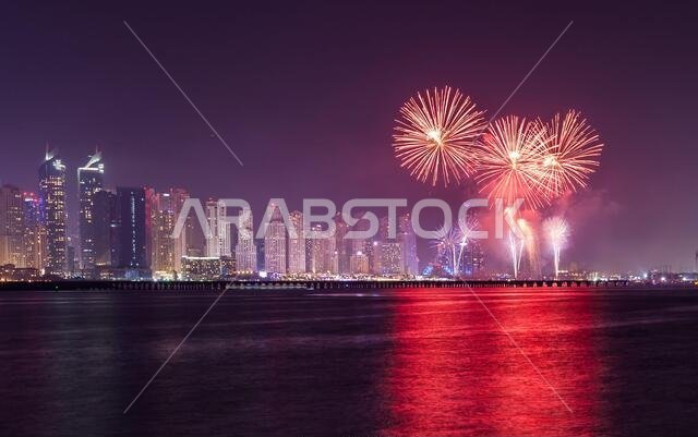 الإمارات العربية المتحدة، دبي، 2 ديسمبر 2016، منظر لهياكل دبي مارينا من نخلة جميرا