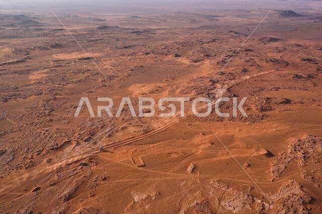 نيوم، المملكة العربية السعودية. ١١ يناير ٢٠٢١. رسم توضيحي، منظر طبيعي خلال المرحلة الثامنة من رالي داكار ٢٠٢١ بين سكاكا ونيوم، في المملكة العربية السعودية بتاريخ ١١ يناير ٢٠٢١ - صورة إريك فارغيولو/DPPI/LM. حقوق الصورة: Gruppo Editoriale LiveMedia/Alamy Live News