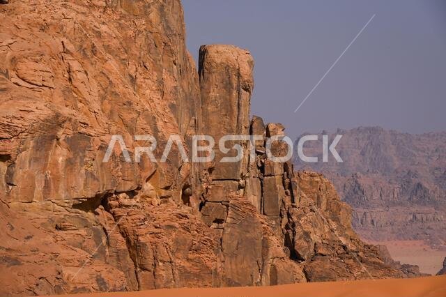 نيوم، المملكة العربية السعودية. ١١ يناير ٢٠٢١. مشهد خلال المرحلة الثامنة من رالي داكار ٢٠٢١ بين سكاكا ونيوم، في المملكة العربية السعودية بتاريخ ١١ يناير ٢٠٢١ - صورة إريك فارغيولو/DPPI/LM. حقوق الصورة: Gruppo Editoriale LiveMedia/Alamy Live News