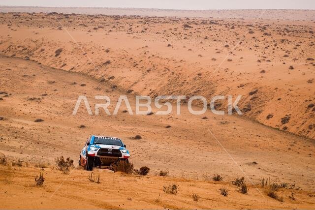322 شابو رونان (فرنسي)، بيلو جيل (فرنسي)، تويوتا، أوفر درايف تويوتا، سيارة، خلال المرحلة السابعة من رالي داكار 2021 بين حائل وسكاكا، في المملكة العربية السعودية بتاريخ 10 يناير 2021 - صورة فلورنت غودن / DPPI / LM 322 شابو رونان (فرنسي)، بيلو جيل (فرنسي)، تويوتا، أوفر درايف تويوتا، سيارة، خلال المرحلة السابعة من رالي داكار 2021 بين حائل وسكاكا، في المملكة العربية السعودية بتاريخ 10 يناير 2021 - صورة فلورنت غودن / DPPI / LM