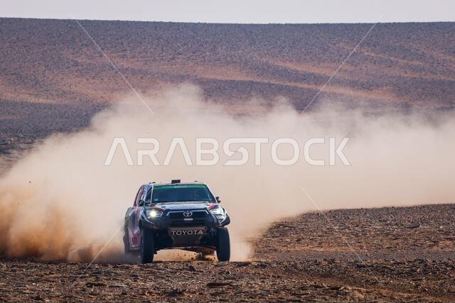 303 الراجحي يزيد (جنوب أفريقيا)، فون زيتزويتز ديرك (ألمانيا)، تويوتا، أوفر درايف تويوتا، سيارة، خلال المرحلة الثامنة من رالي داكار 2021 بين سكاكا ونيوم، في المملكة العربية السعودية بتاريخ 11 يناير 2021 - صورة: فريدريك لو فلوك / DPPI / LM
