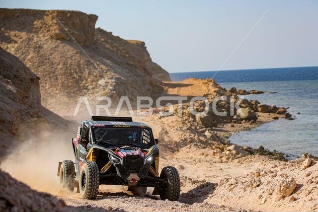 Neom, Saudi Arabia. 12th Jan, 2021. #408 Jones Austin (usa), Gugelmin Gustavo (bra), Can-Am, Monster Energy Can-Am, Motul, SSV Series - T4, action during the 9th stage of the Dakar 2021 between Neom and Neom, in Saudi Arabia on January 12, 2021 - Photo Julien Delfosse/DPPI/LM Credit: Gruppo Editoriale LiveMedia/Alamy Live News