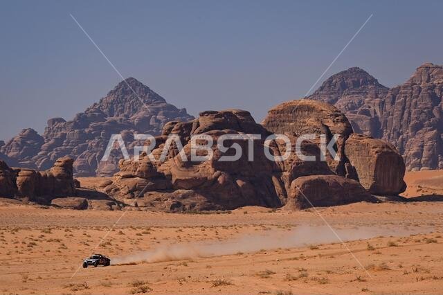 نيوم، المملكة العربية السعودية. ١١ يناير ٢٠٢١. #٣٠٢ بيترهانسل ستيفان (فرنسا)، بولانجر إدوارد (فرنسا)، ميني، فريق إكس-ريد ميني جيه سي كيو، سيارة، خلال المرحلة الثامنة من رالي داكار ٢٠٢١ بين سكاكا ونيوم، في المملكة العربية السعودية بتاريخ ١١ يناير ٢٠٢١ - صورة إريك فارجيولو/DPPI/LM. حقوق الصورة: Gruppo Editoriale LiveMedia/Alamy Live News