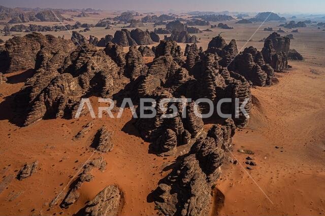 Neom, Saudi Arabia. 11th Jan, 2021. Landscape during the 8th stage of the Dakar 2021 between Sakaka and Neom, in Saudi Arabia on January 11, 2021 - Photo Eric Vargiolu/DPPI/LM Credit: Gruppo Editoriale LiveMedia/Alamy Live News