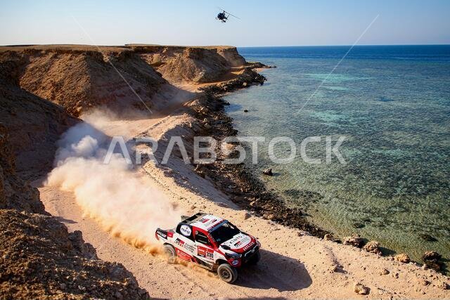 Neom, Saudi Arabia. 12th Jan, 2021. #330 Variawa Shameer (zaf), Murphy Dennis (zaf), Toyota, Toyota Gazoo Racing, Auto, action during the 9th stage of the Dakar 2021 between Neom and Neom, in Saudi Arabia on January 12, 2021 - Photo Julien Delfosse/DPPI/LM Credit: Gruppo Editoriale LiveMedia/Alamy Live News