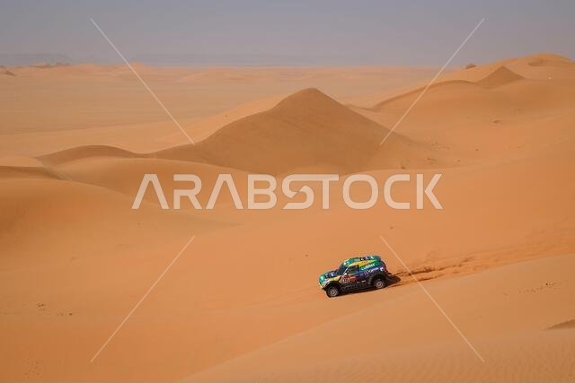 وادي الدواسر، المملكة العربية السعودية. 5 يناير 2021. 335 سبينيلي غيلهيرمي (صدر)، حداد يوسف (صدر)، ميني، فريق إكس-ريد ميني جيه سي دبليو للراليات، سيارة، خلال المرحلة الثالثة من رالي داكار 2021 بين وادي الدواسر ووادي الدواسر، في المملكة العربية السعودية في 5 يناير 2021 - صورة فلورنت غودن/DPPI/LM. حقوق الصورة: Gruppo Editoriale LiveMedia/Alamy Live News وادي الدواسر، المملكة العربية السعودية. 5 يناير 2021. 335 سبينيلي غيلهيرمي (صدر)، حداد يوسف (صدر)، ميني، فريق إكس-ريد ميني جيه سي دبليو للراليات، سيارة، خلال المرحلة الثالثة من رالي داكار 2021 بين وادي الدواسر ووادي الدواسر، في المملكة العربية السعودية في 5 يناير 2021 - صورة فلورنت غودن/DPPI/LM. حقوق الصورة: Gruppo Editoriale LiveMedia/Alamy Live News