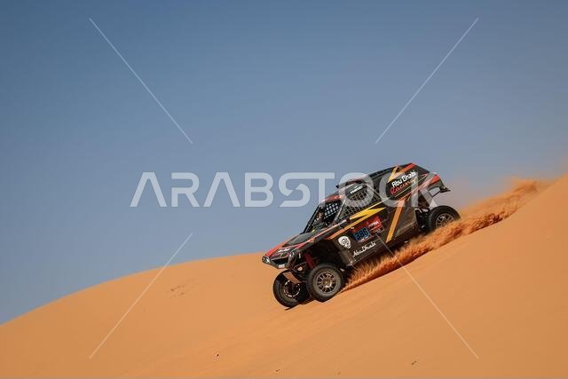 Wadi Al Dawasir, Saudi Arabia. 05th Jan, 2021. 386 Al Helei Mansour (are), Orr Michael (gbr), PH Sport, Abu Dhabi Racing, Light Weight Vehicles Prototype - T3, action during the 3rd stage of the Dakar 2021 between Wadi Al Dawasir and Wadi Al Dawasir, in Saudi Arabia on January 5, 2021 - Photo Florent Gooden/DPPI/LM Credit: Gruppo Editoriale LiveMedia/Alamy Live News