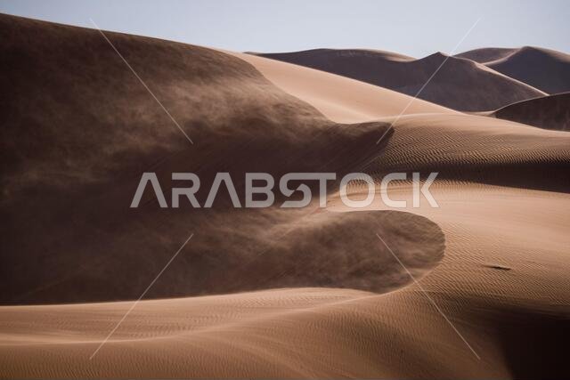 وادي الدواسر، المملكة العربية السعودية. 5 يناير 2021. منظر طبيعي خلال المرحلة الثالثة من رالي داكار 2021 بين وادي الدواسر ووادي الدواسر، في المملكة العربية السعودية في 5 يناير 2021 - صورة أنتونين فنسنت/DPPI/LM. حقوق الصورة: Gruppo Editoriale LiveMedia/Alamy Live News
