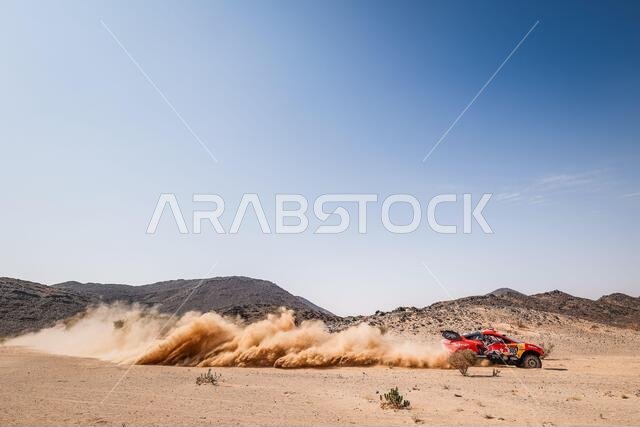 305 لوب سيباستيان (فرنسي)، إيلينا دانيال (مكسيكي)، هانتر، فريق البحرين رايد إكستريم، أوتو، بي آر إكس، خلال المرحلة الرابعة من رالي داكار 2021 بين وادي الدواسر والرياض، في المملكة العربية السعودية بتاريخ 6 يناير 2021 - صورة: فريدريك لو فلوك / DPPI / LM