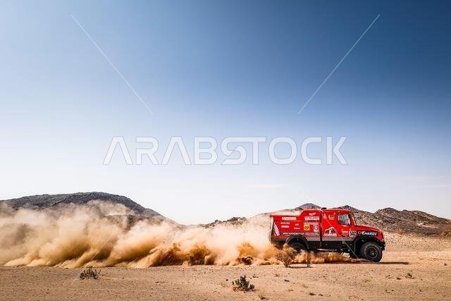 502 Viazovich Siarhei (blr)، Haranin Pavel (blr)، Zaparoshchanka Anton (blr)، Maz، Maz-Sportauto، شاحنة، أثناء المرحلة الرابعة من داكار 2021 بين وادي الدواسر والرياض، المملكة العربية السعودية في 6 يناير 2021 - Photo Frederic Le Floc'h / DPPI / LM