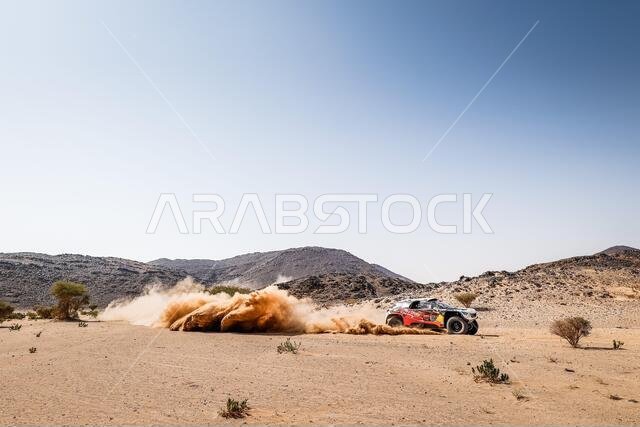 310 الشيخ خالد القاسمي (يمين)، بانسيري خافيير (يسار)، بيجو، بي إتش سبورت، أبوظبي ريسينغ، أوتو، خلال المرحلة الرابعة من رالي داكار 2021 بين وادي الدواسر والرياض، المملكة العربية السعودية - صورة: فريدريك لو فلوك / DPPI / LM