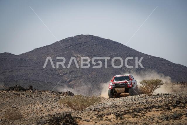 332 Lategan Henk (zaf), Cummings Brett (zaf), Toyota, Toyota Gazoo Racing, Auto, action during the 4th stage of the Dakar 2021 between Wadi Al Dawasir and Riyadh, in Saudi Arabia on January 6, 2021 - Photo Antonin Vincent / DPPI / LM 332 Lategan Henk (zaf), Cummings Brett (zaf), Toyota, Toyota Gazoo Racing, Auto, action during the 4th stage of the Dakar 2021 between Wadi Al Dawasir and Riyadh, in Saudi Arabia on January 6, 2021 - Photo Antonin Vincent / DPPI / LM